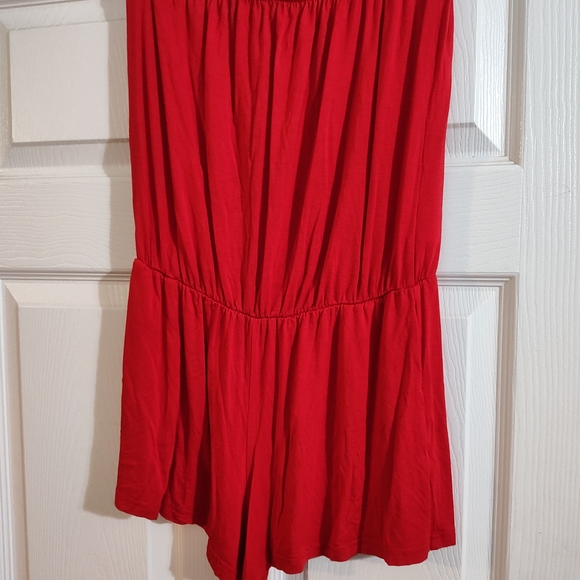 Red Women's Romper By Mainstreet  Collections. Size S/M. Excellent Condition - Picture 3 of 3